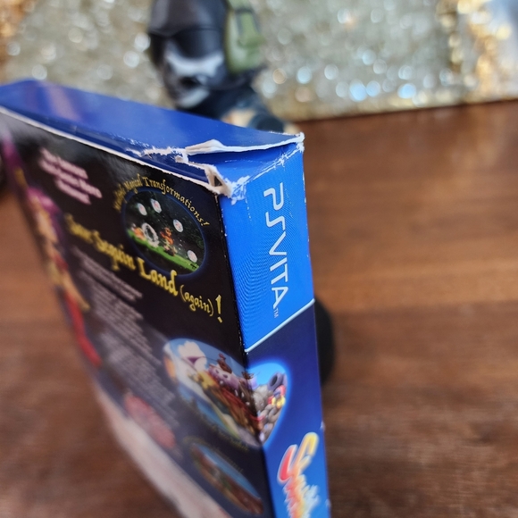 PSVita Shantae 1/2 half Genie Hero Risky Beats Edition Big Box Game CIB - Picture 7 of 9